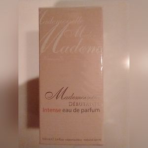 Mademoiselle Debutante Intense eau de parfum
